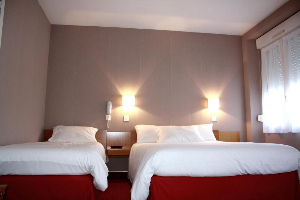 Hotel du Touring Saint-Céré Kamer foto